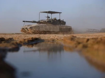 israel storms khan younis in southern gaza killing scores israel storms khan younis in southern gaza killing scores