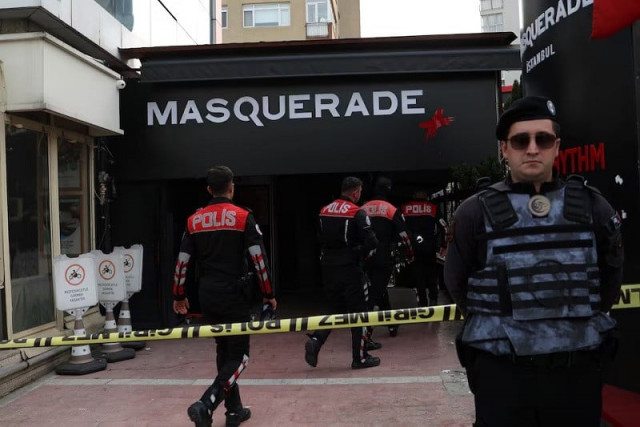 police officers arrive the scene after a fire broke out during daytime renovation work at a nightclub in istanbul turkey april 2 2024 photo reuters police officers arrive the scene after a fire broke out during daytime renovation work at a nightclub in istanbul turkey april 2 2024 photo reuters