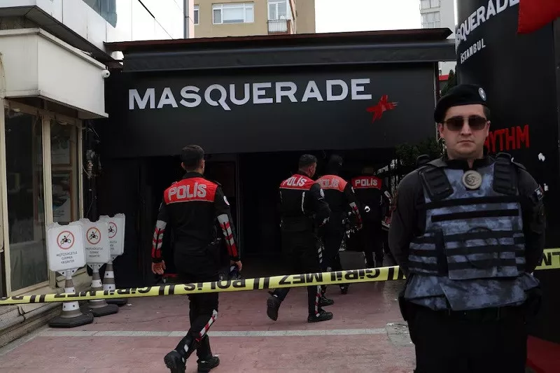 police officers arrive the scene after a fire broke out during daytime renovation work at a nightclub in istanbul turkey april 2 2024 photo reuters police officers arrive the scene after a fire broke out during daytime renovation work at a nightclub in istanbul turkey april 2 2024 photo reuters