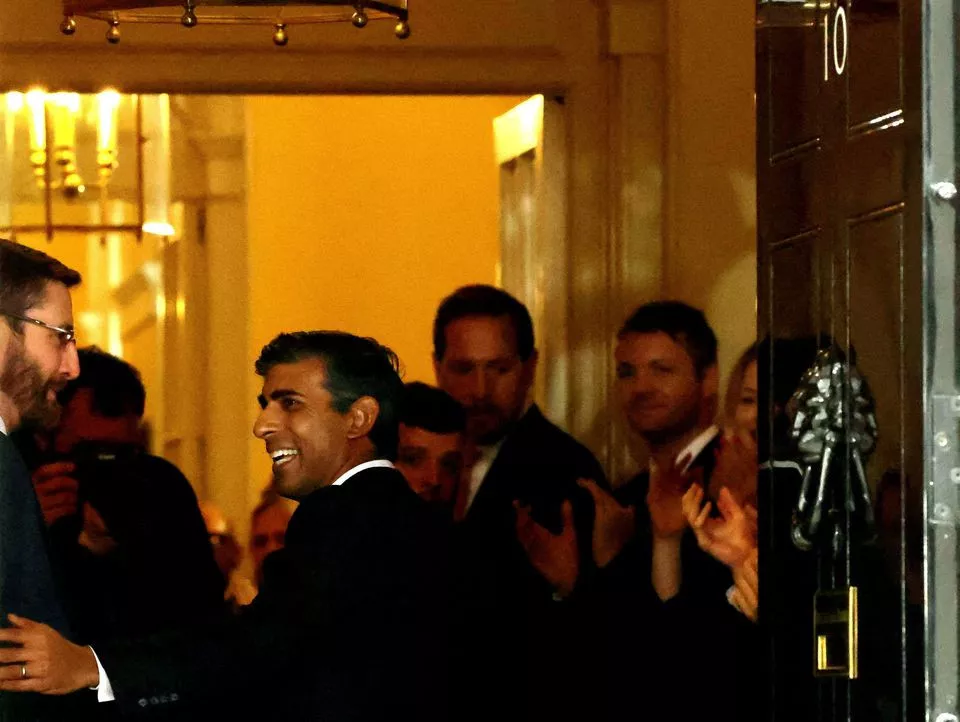 britain s new prime minister rishi sunak enters number 10 downing street in london britain october 25 2022 reuters britain s new prime minister rishi sunak enters number 10 downing street in london britain october 25 2022 reuters