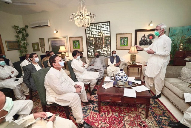 pti leader jahangir khan tareen addressing allied mnas at his residence in islamabad on april 27 2021 photo express