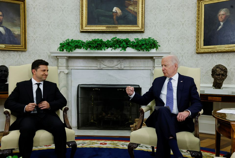 us president joe biden gestures as he meets with ukraine s president volodymyr zelenskiy in the oval office at the white house in washington us september 1 2021 photo reuters