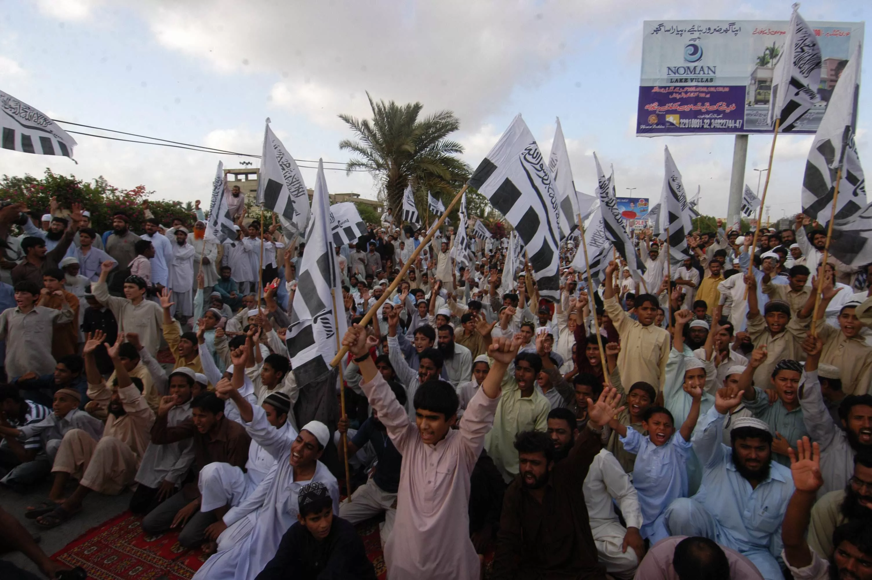 mourning osama in absentia jud calls off funeral in pindi makes fiery speeches in karachi mourning osama in absentia jud calls off funeral in pindi makes fiery speeches in karachi