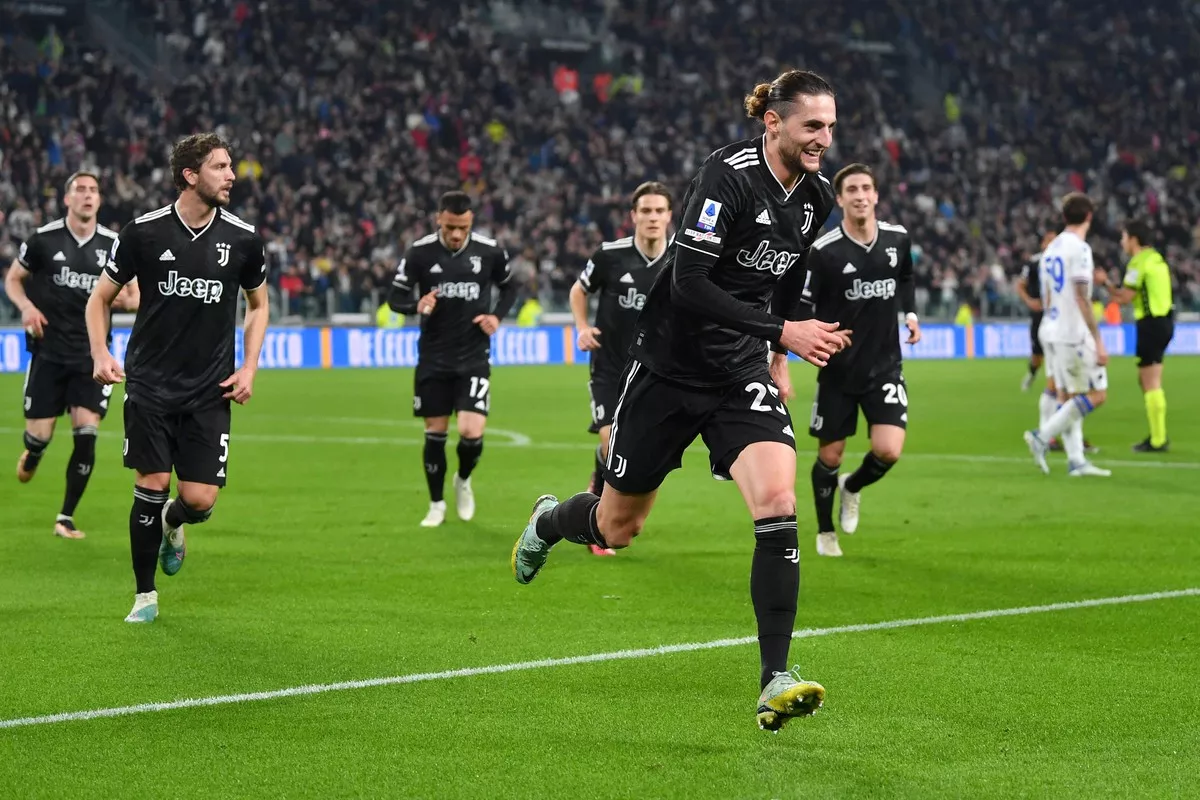 rabiot fires juventus past sampdoria rabiot fires juventus past sampdoria