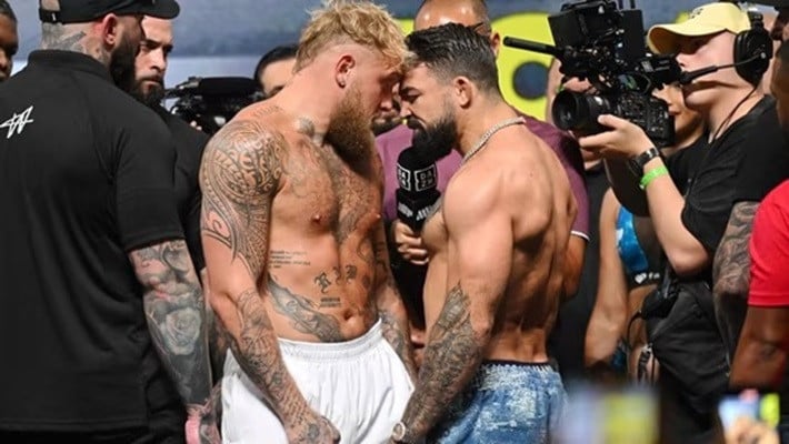 jake paul and mike perry square off for their cruiserweight fight at amalie arena on july 19 2024 in tampa florida photo afp