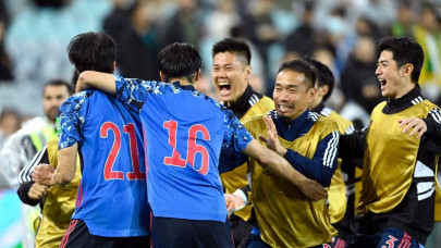 japan beat australia to reach world cup