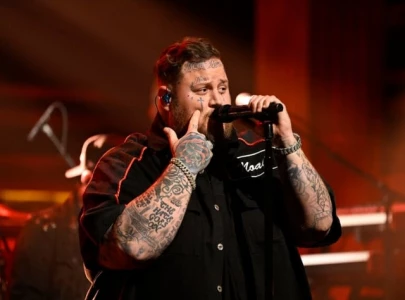jelly roll debuts new song on the voice fuels american idol katy perry replacement rumours