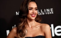 jessica alba signals new chapter days after cash warren filing