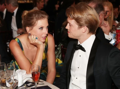 taylor swift thrives one year after joe alwyn split taylor swift thrives one year after joe alwyn split