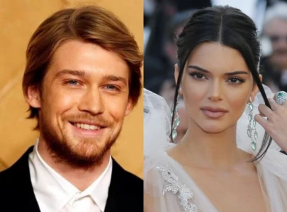 joe alwyn spotted with kendall jenner at hollywood gala sparking romance rumours joe alwyn spotted with kendall jenner at hollywood gala sparking romance rumours