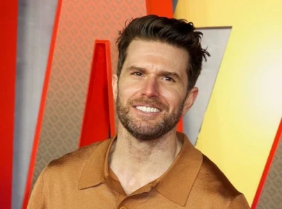 joel dommett reacts to macy gray storming off masked singer uk after dramatic unmasking