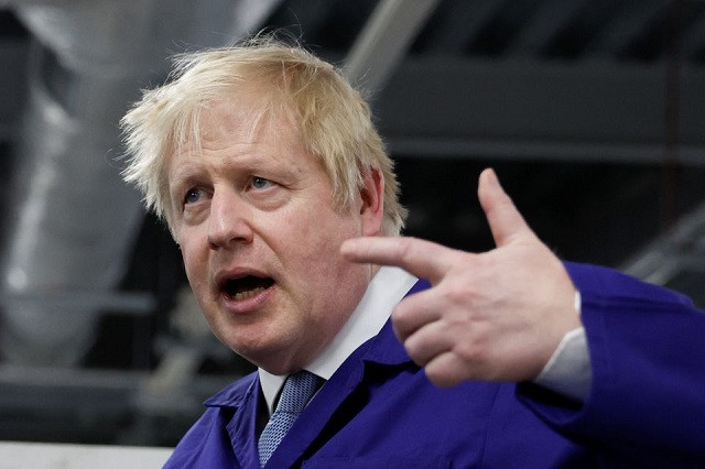 Photo of Boris Johnson returns to UK in bid for rapid political comeback
