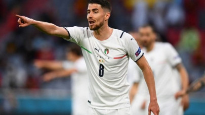 brazil born jorginho italy s beating heart at euro 2020