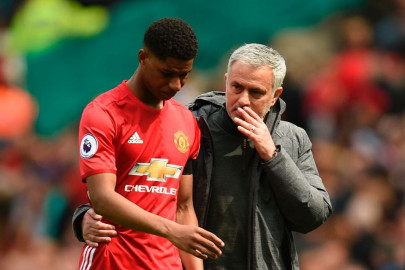 mourinho helped me win more penalties says man utd s rashford