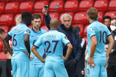 spurs more tactical under mourinho davies spurs more tactical under mourinho davies