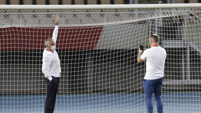 mourinho moves the goalposts before europa league tie mourinho moves the goalposts before europa league tie