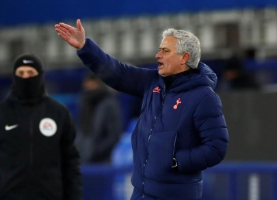 mourinho says clubs like palace play without pressure mourinho says clubs like palace play without pressure