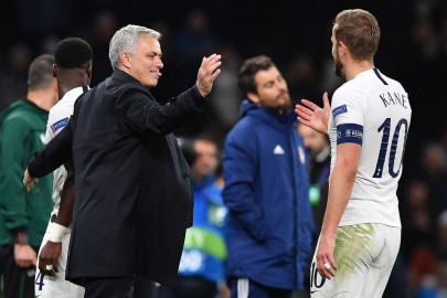 spurs mourinho urges england counterpart southgate to protect kane spurs mourinho urges england counterpart southgate to protect kane