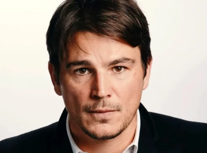 josh hartnett reflects on most embarrassing career moment