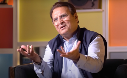 it s an actor s responsibility to dress appropriately behroze sabzwari s advice to women in showbiz