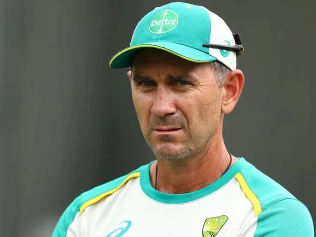 langer compares bumrah with akram