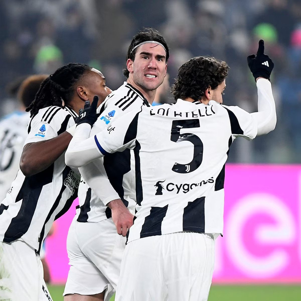 juventus dusan vlahovic celebrates scoring their second goal with teammates in serie a match betwee juventus and venezia at allianz stadium turin italy on december 14 2024 photo reuters