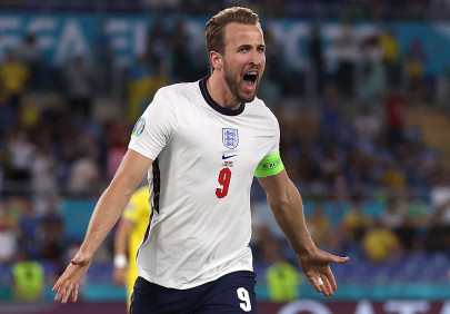 kane eyes becoming england s greatest goalscorer