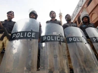 kundi seeks k p police pay raise