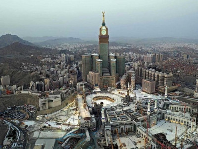 ramazan i tikaf resumes at grand mosques in saudi arabia after 2 years