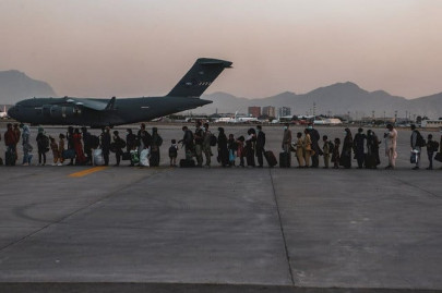 leaving afghanistan us general s ghostly image books place in history