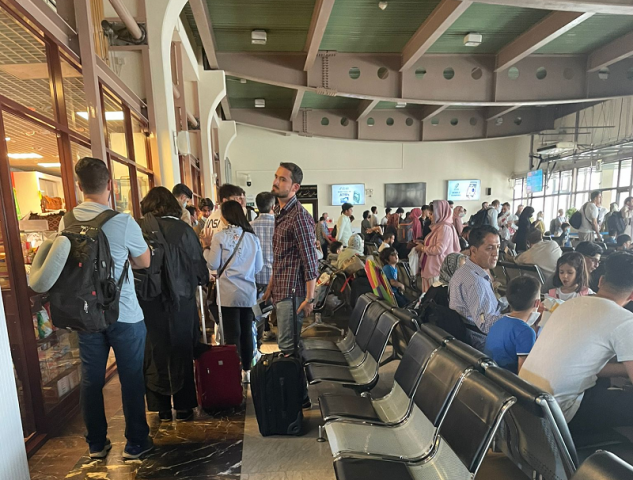 hamid karzai international airport in kabul photo twitter bbcyaldahakim hamid karzai international airport in kabul photo twitter bbcyaldahakim