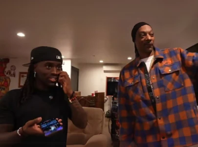 kai cenat surprises snoop dogg with 24k ai robot during mafiathon 2 livestream
