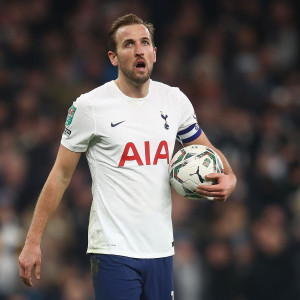 kane senses opportunity for spurs against man utd kane senses opportunity for spurs against man utd