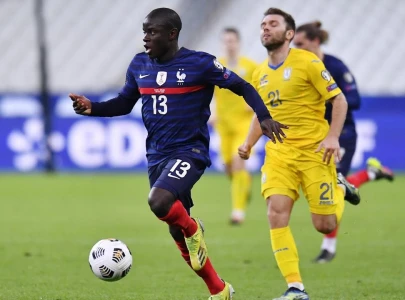kante can play all midfield roles says france s deschamps