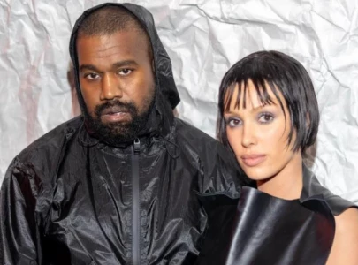 kanye west stream sparks bianca censori controversy after sneako covers camera