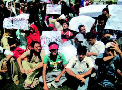 hec devolution our degrees aren t fake are yours ask students hec devolution our degrees aren t fake are yours ask students