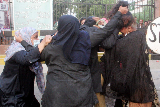 policewomen in particular used excess force on protesting nurses photo online policewomen in particular used excess force on protesting nurses photo online