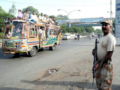 karachi violence continues