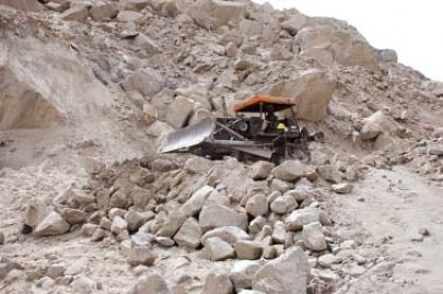 efforts on to restore link with gojal valley