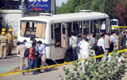 bomb hits navy bus in karachi killing five bomb hits navy bus in karachi killing five