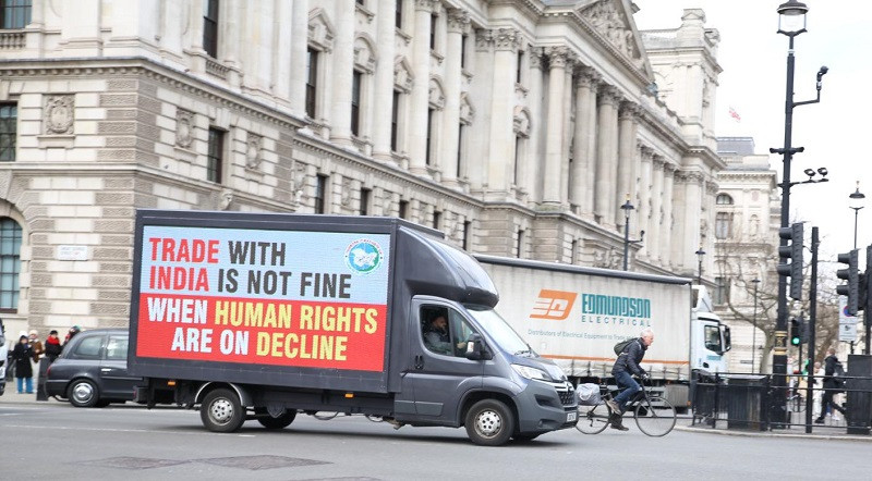 Pro-Kashmir, pro-human rights slogans were broadcast on digital vans in London. PHOTO: EXPRESS
