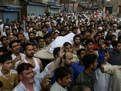 fresh protests in indian kashmir