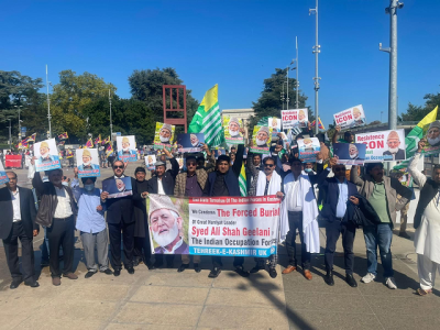 kashmiris protest outside un office against indian rights abuses in iiojk