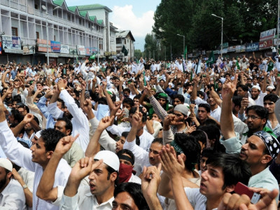 what is happening with kashmir what is happening with kashmir