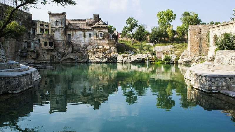 shree katas raj temples also known as qila katas or complex of katas temples are in chakwal district of punjab photo twitter pakinindia