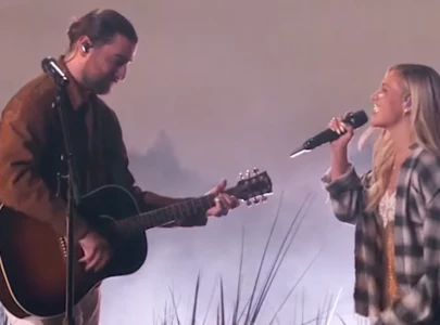 kelsea ballerini and noah kahan take the stage together at 2024 acm awards kelsea ballerini and noah kahan take the stage together at 2024 acm awards