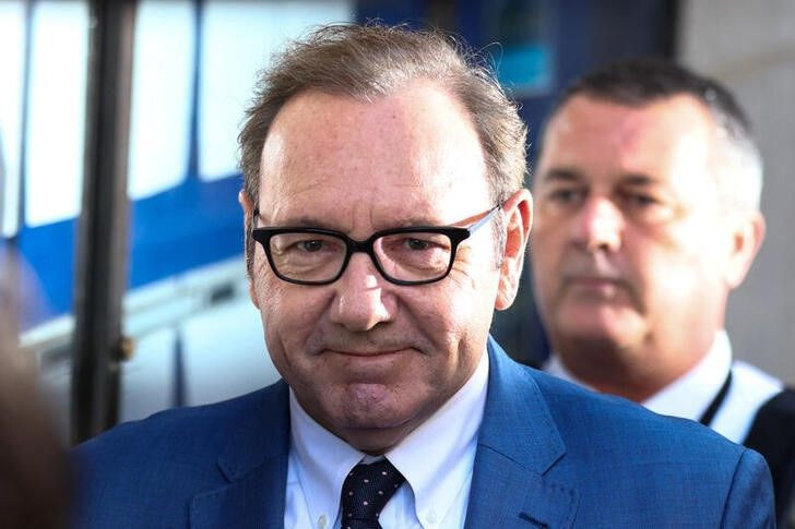 actor kevin spacey arrives at the central criminal court before attending a hearing over charges related to allegations of sex offences in london britain july 14 2022 reuters