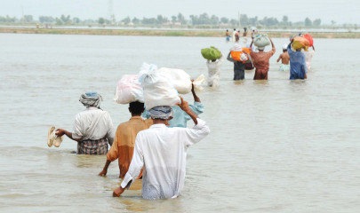 khairpur nathan shah braces for torrents