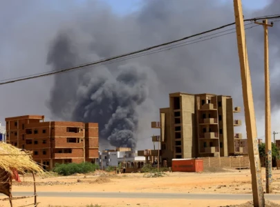 at least 40 killed in air strike on khartoum market volunteers say