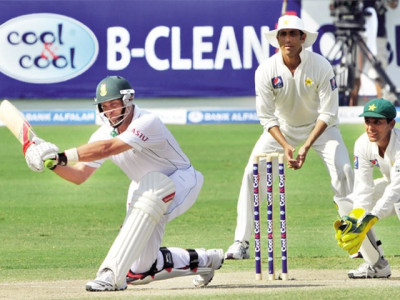 battered pakistan face record chase